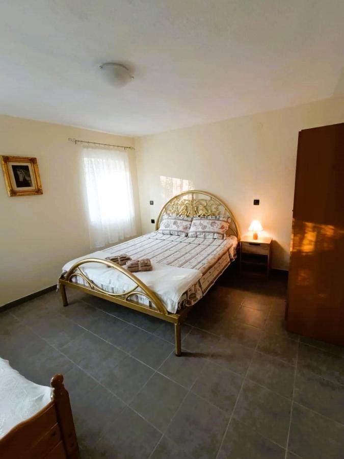 Billy'S House Villa Калампака Екстериор снимка