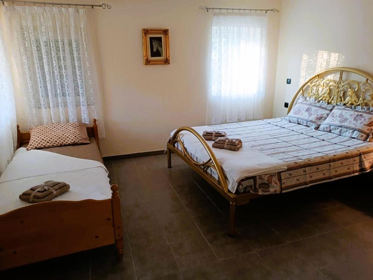 Billy'S House Villa Калампака Екстериор снимка