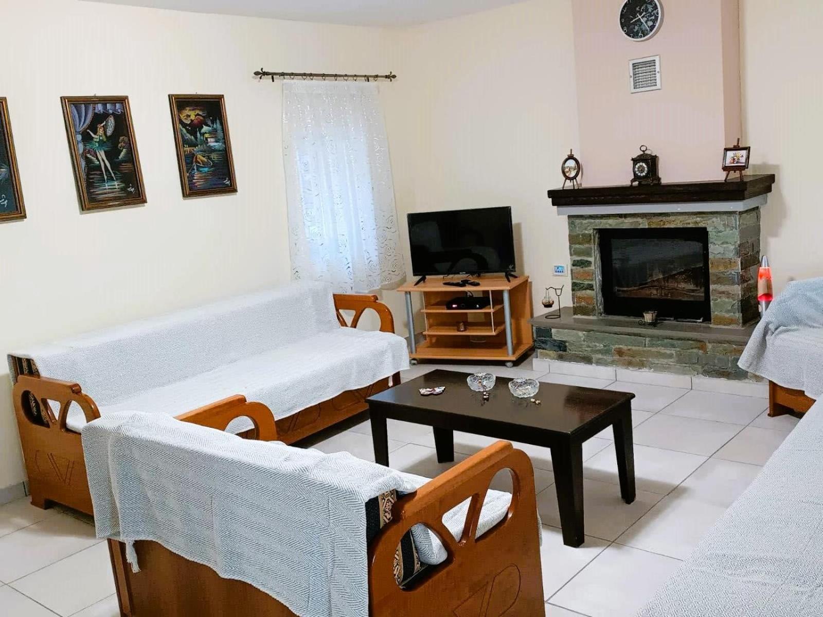 Billy'S House Villa Калампака Екстериор снимка
